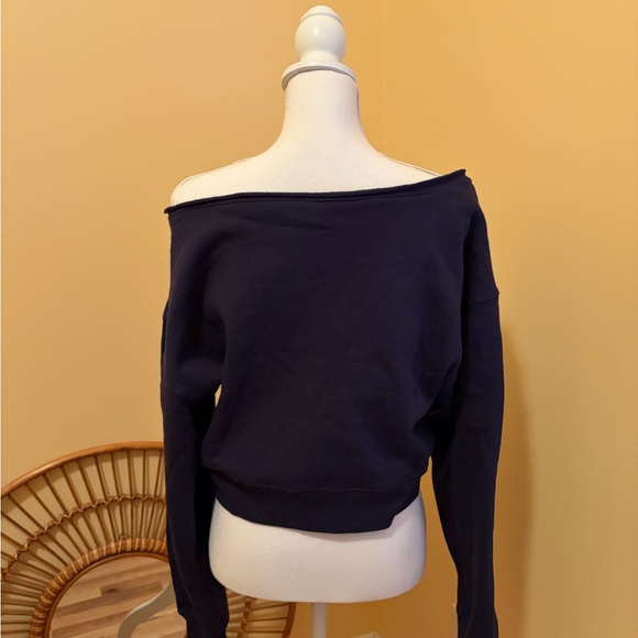 NWT Wild Fable St. Moritz Navy Off-Shoulder Sweatshirt Alpine Apres Ski Mtn New - Picture 5 of 15
